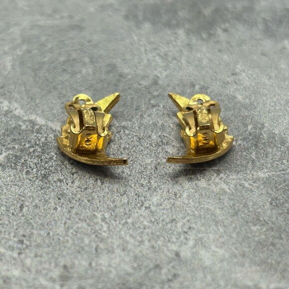 Givenchy Gold Plated Leaf Stud Minimalist Earrings Jewelry Latch Clip Backs - Picture 8 of 12